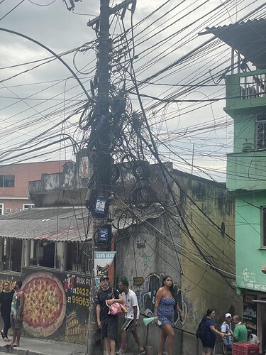 17313526409066881688139961358329