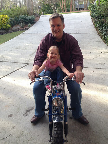 dad and olivia on z50_3