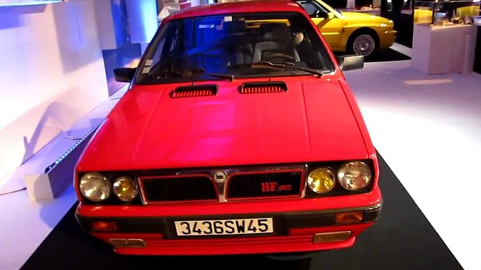 Lancia Delta HF4WD 2