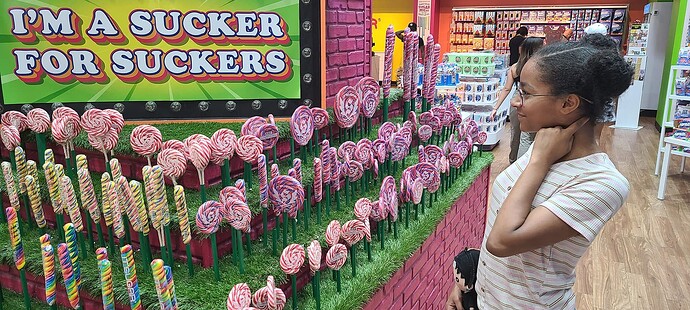 358122430_6242342265814242_1718659014870375095_n