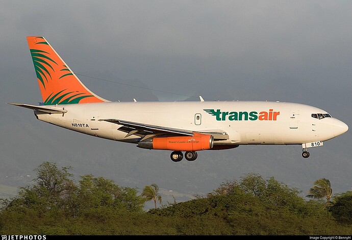 transair_737-200