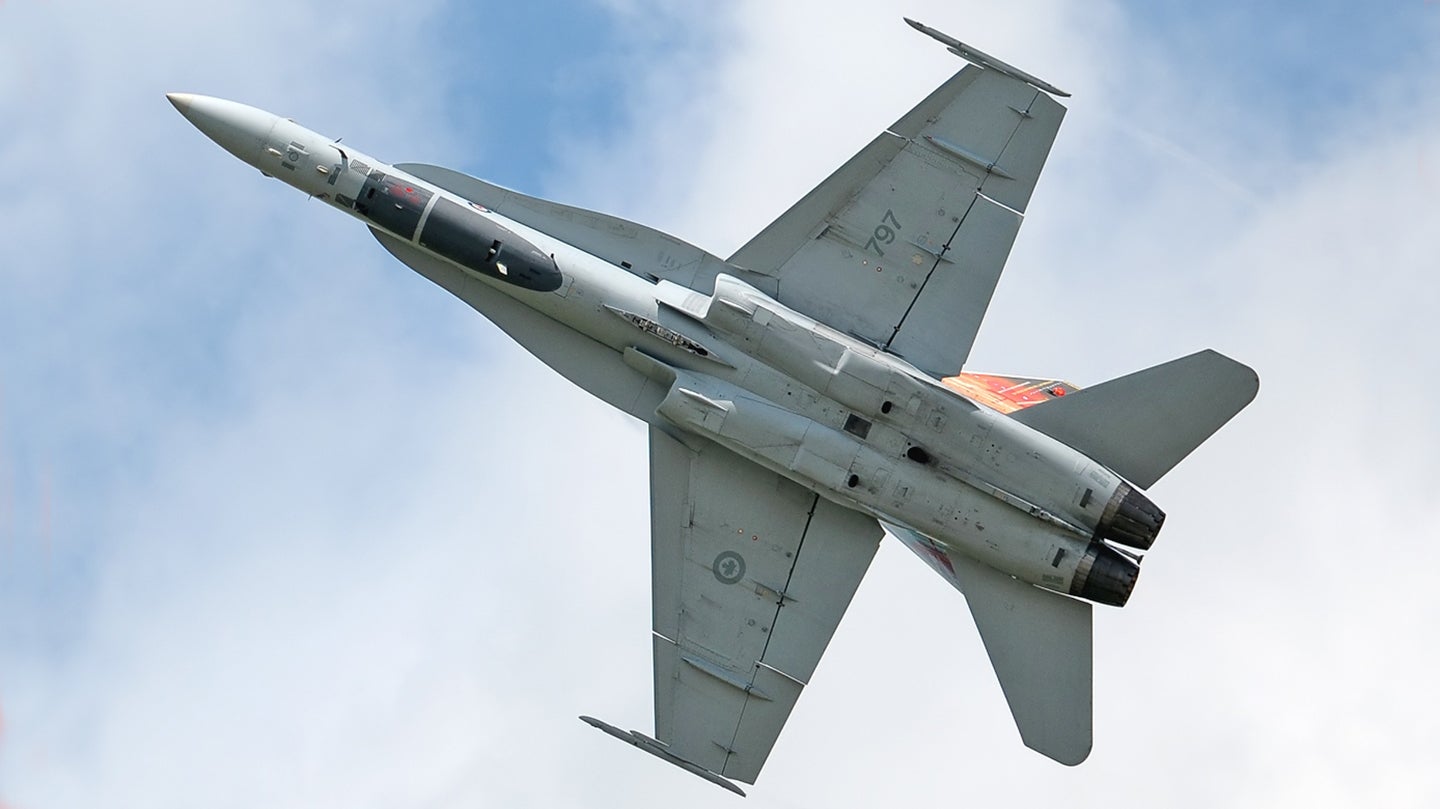 その他  Canadian Air Force CF-18 PVC McDonnell Douglas CF-18 Hornet - Wikipedia
