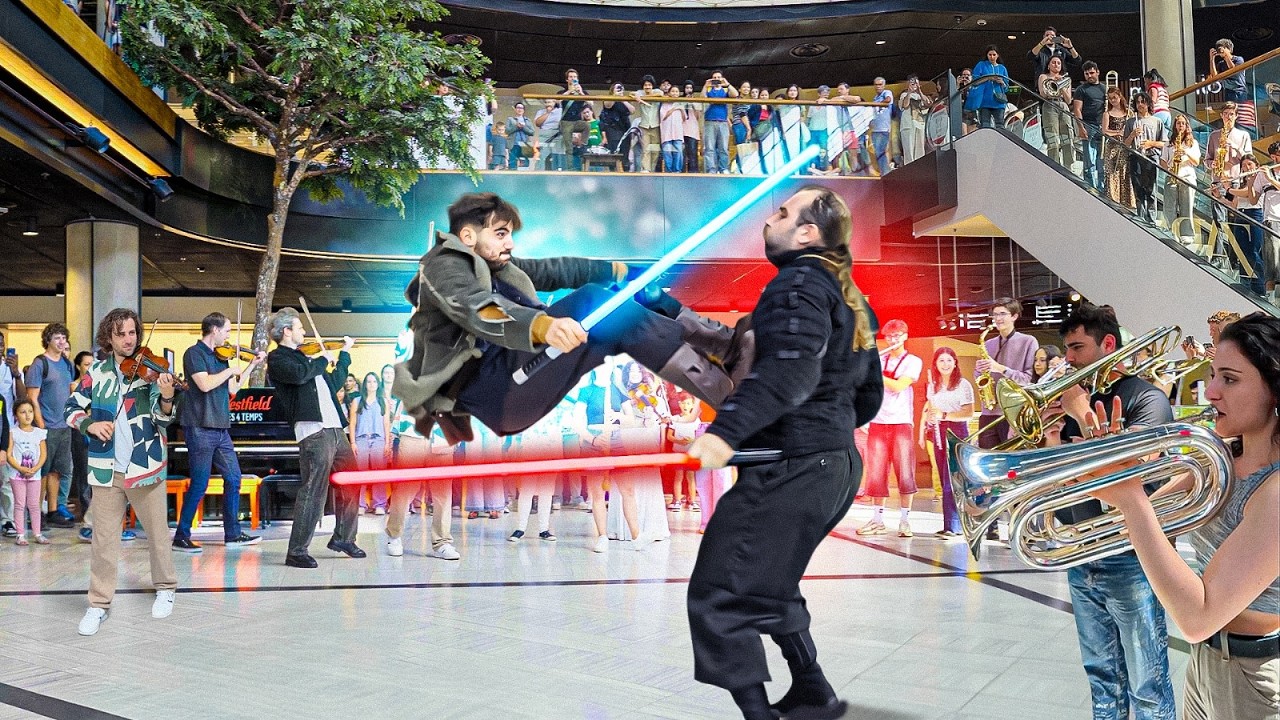 Crazy STAR WARS fight in a Shopping Mall..š¤Æ